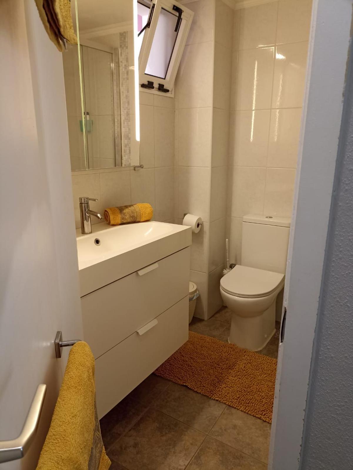 Cozy Apartment In Edificio Bahamas ปูแอร์โตเดลาครูซ ภายนอก รูปภาพ
